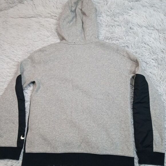 Nike Air Sweatshirt Boys XL Gray Hoodie Logo Zip Up Street wear Active Pockets - Picture 2 of 11